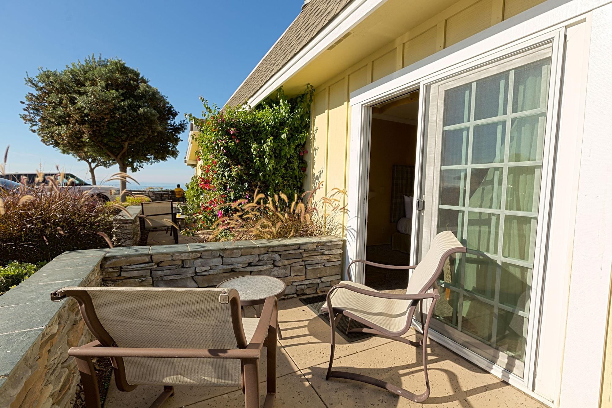 Hotel Fireside On Moonstone