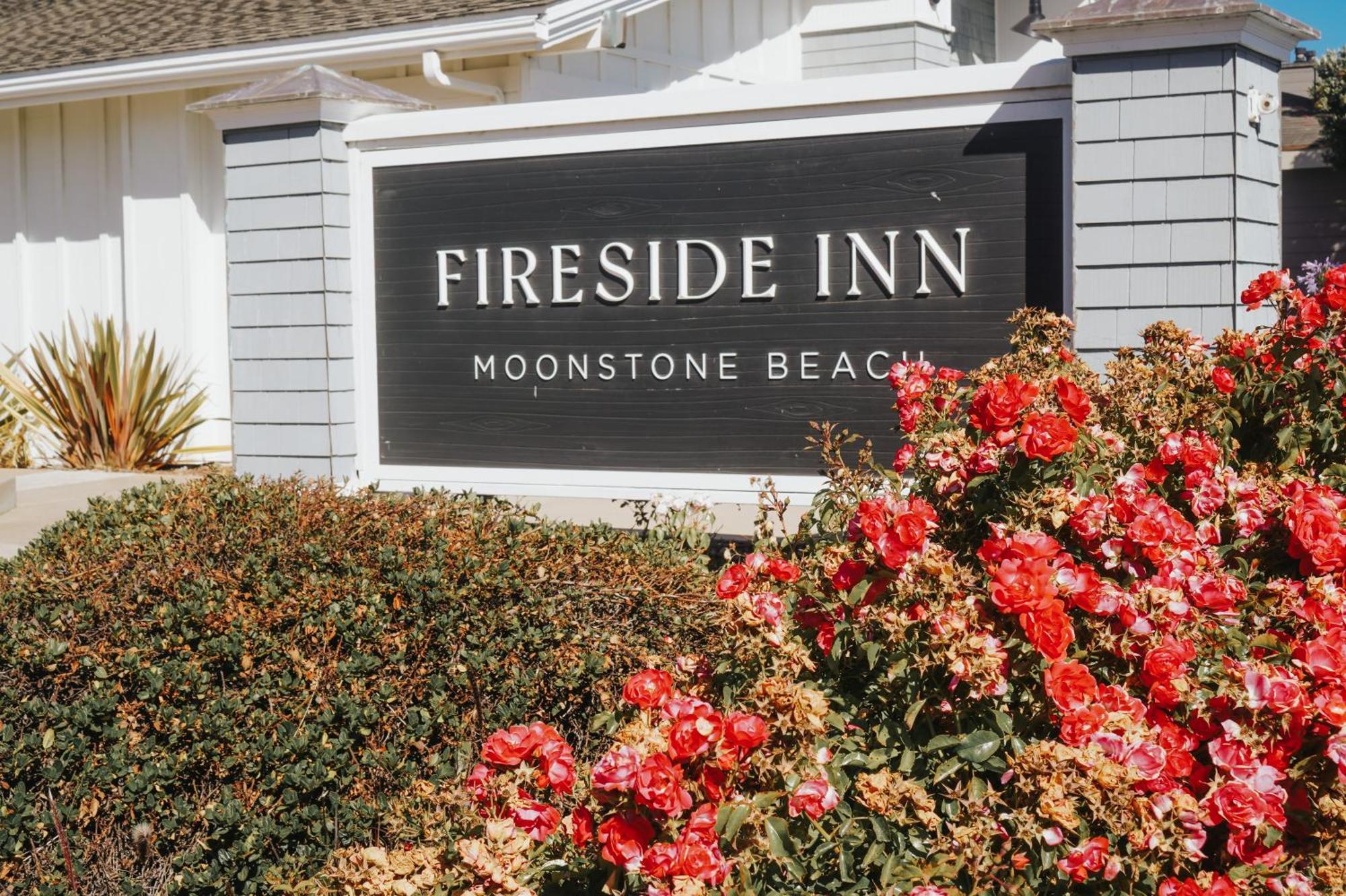 Hotel Fireside On Moonstone